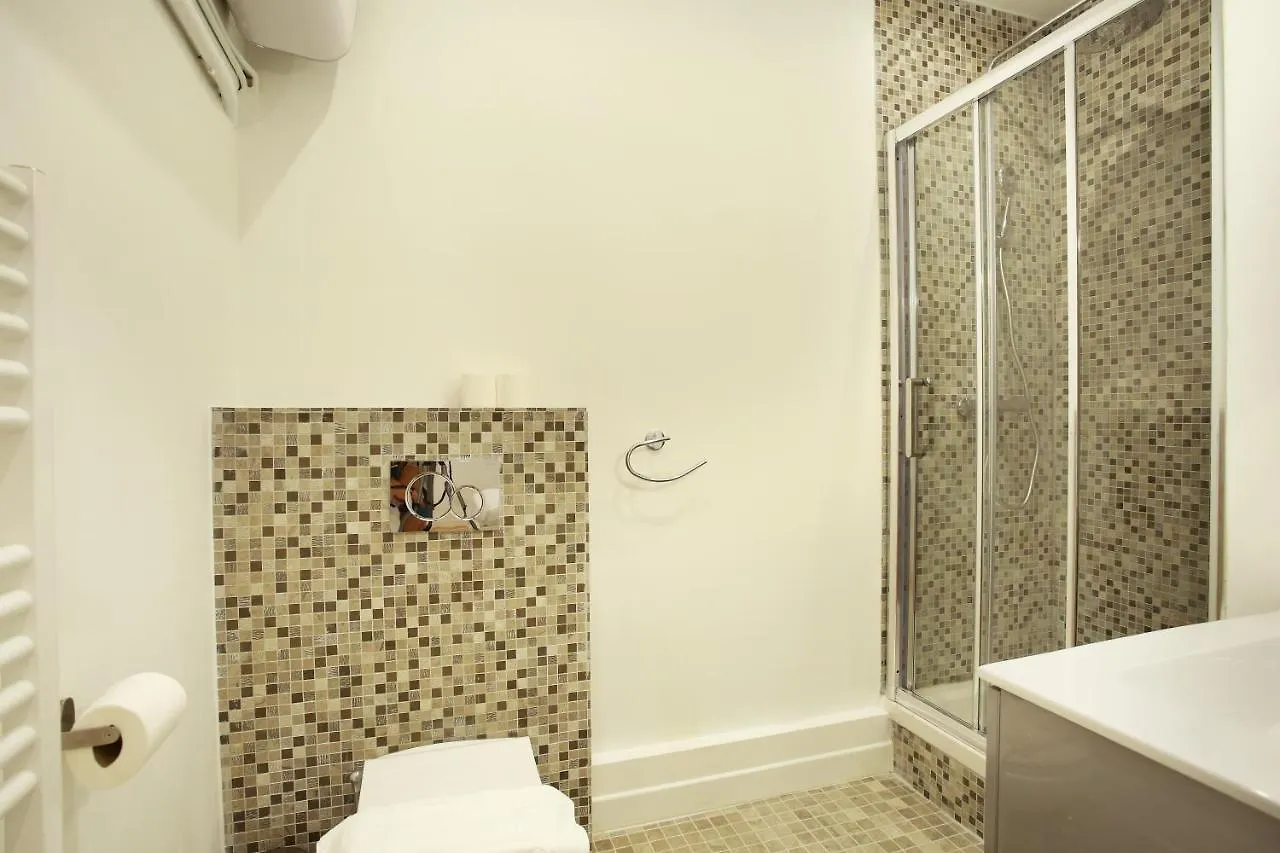 Rent A Room - Tracy Apartment パリ